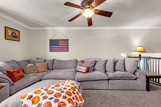Building Photo - 7115 Grand Valley Dr
