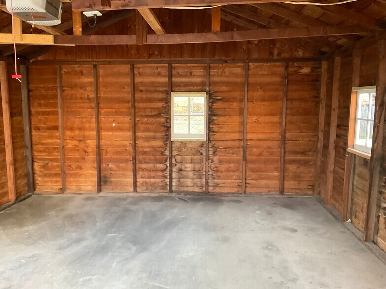 Building Photo - 6306 N 2nd St