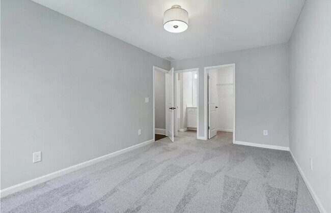 Building Photo - 973 Rittenhouse Way SE