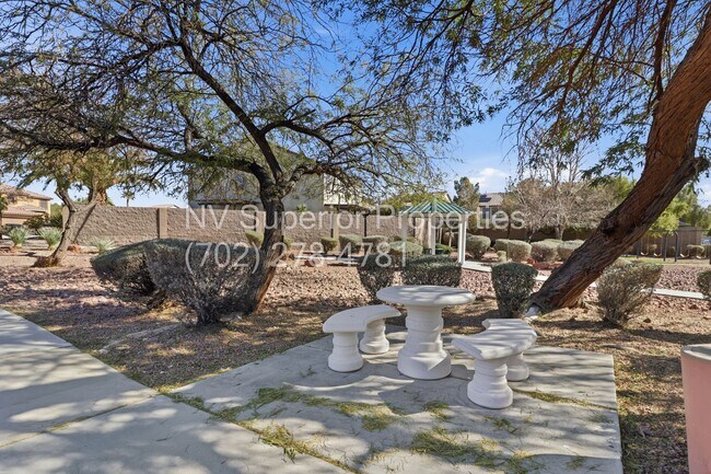 Building Photo - NW North Las Vegas!! Single Story!! No Carpet!! Low Maintenance Desert landscape front and back!!