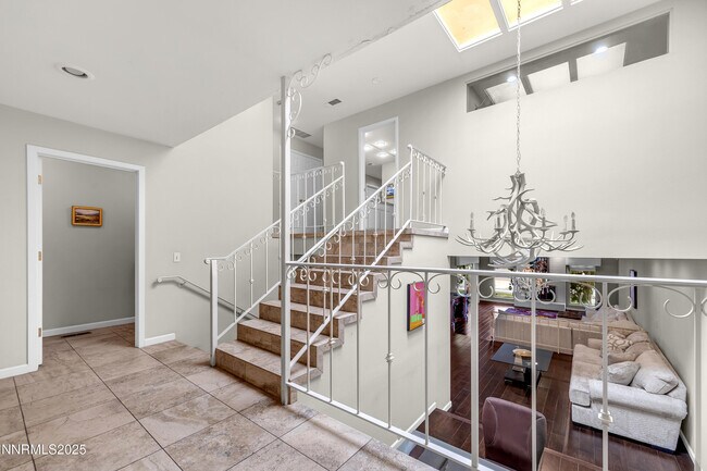 Building Photo - 4953 Lakeridge Terrace W