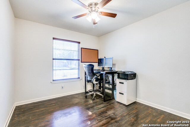Building Photo - 411 Dresden Dr