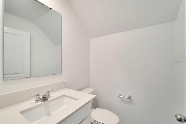 Building Photo - 392 Nine Iron Dr