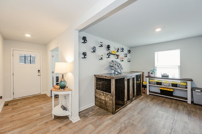 Building Photo - Beautiful Home in The Arbors!