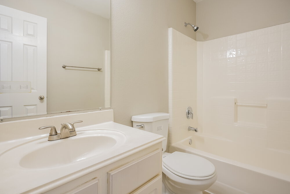 Building Photo - 2522 Esquire Dr