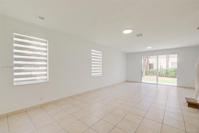 Building Photo - 2143 Hacienda Terrace