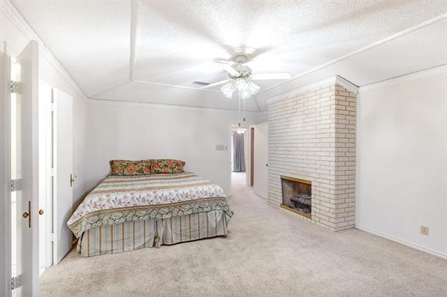 Building Photo - 322 E Tripp Rd