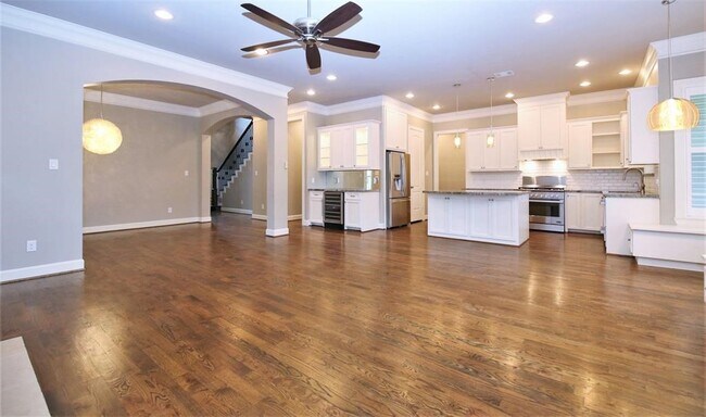 Building Photo - 1213 Althea Dr