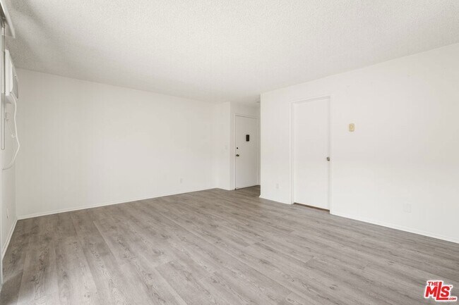 Building Photo - 1457 Butler Ave