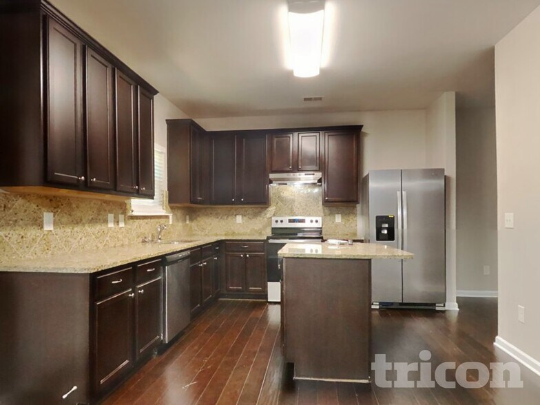 Building Photo - 121 Southwind Cir