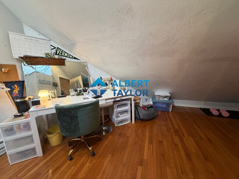 Bedroom 5 - 45 Cherokee St