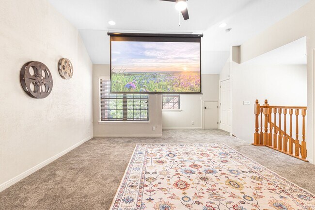 Building Photo - Corner Lot Beauty in Stone Oak Area