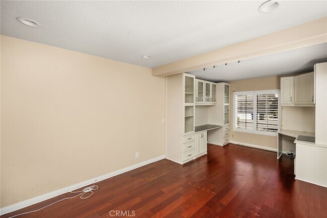 Building Photo - 4867 Tremezzo Dr