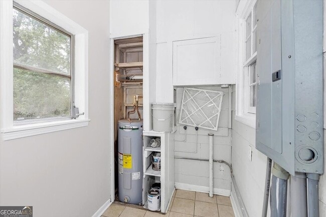 Building Photo - 2008 Starnes St