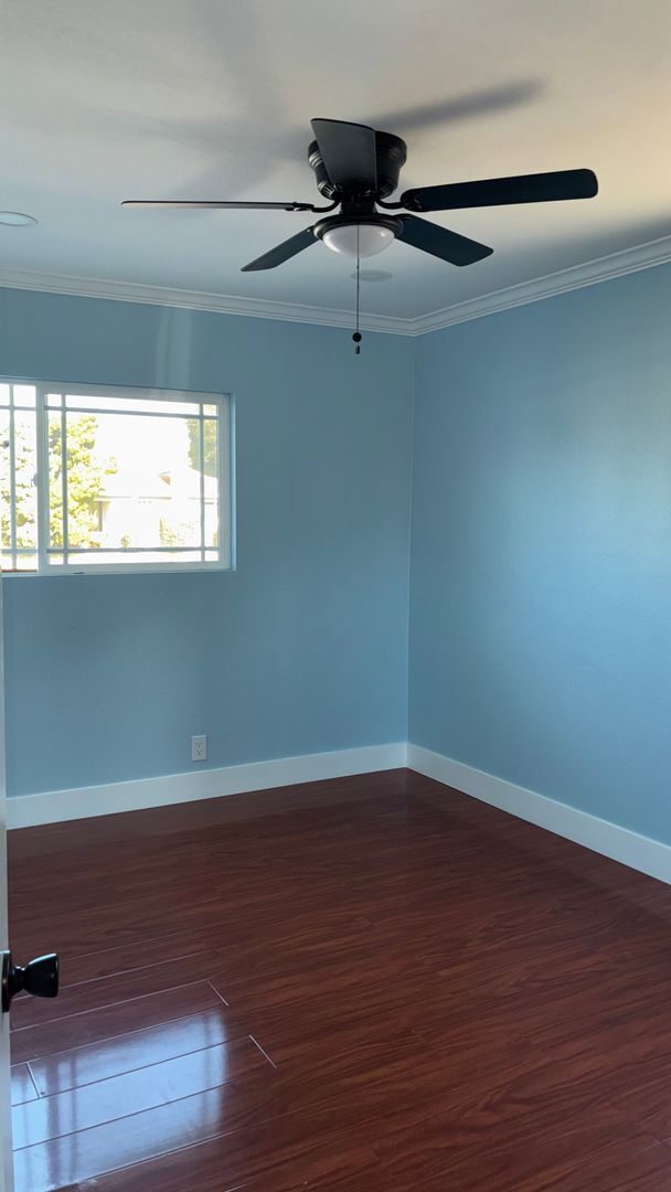 Building Photo - 5 Bedroom 4 Bath House in Garden Grove