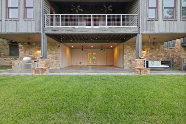 Building Photo - 2217 Seabiscuit Cv