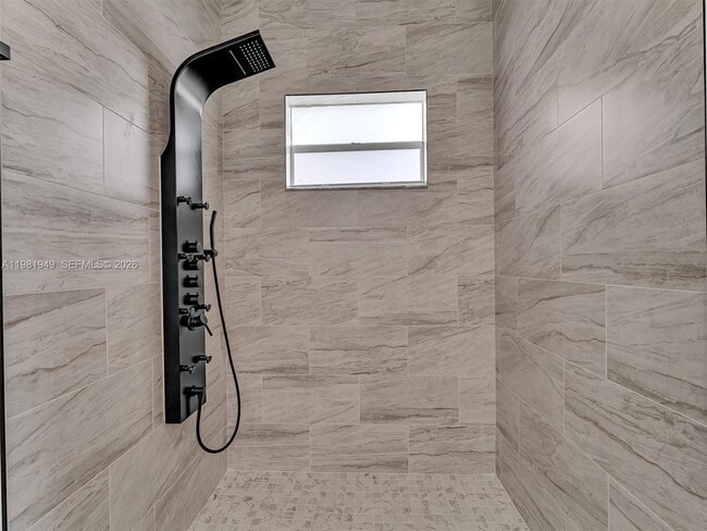 Building Photo - 803 N 20th St