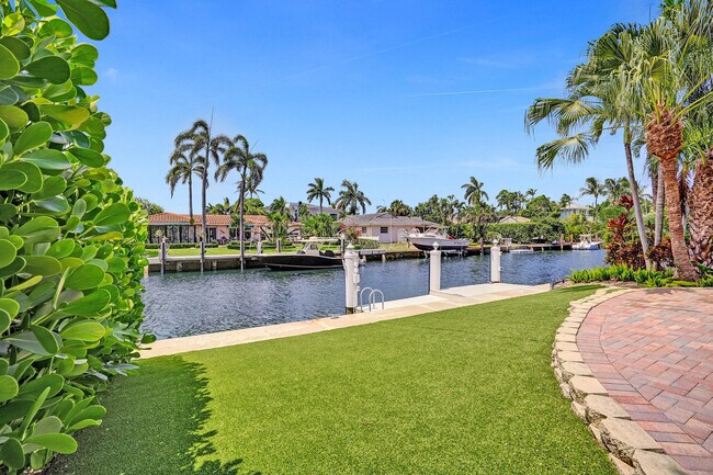 Building Photo - 923 Dogwood Dr