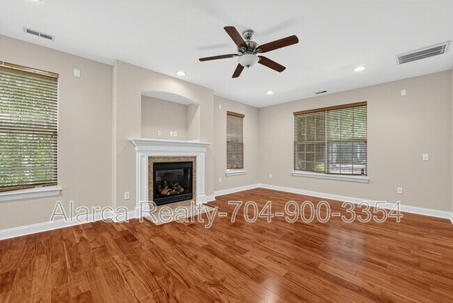 Building Photo - 12928 Windy Lea Ln