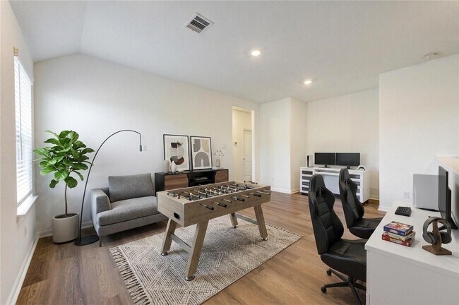 Building Photo - 5511 Downie Draw Ranch Trail