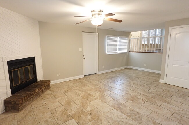 Building Photo - 3136 Olive Rd