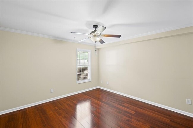 Building Photo - 401 Augusta Dr