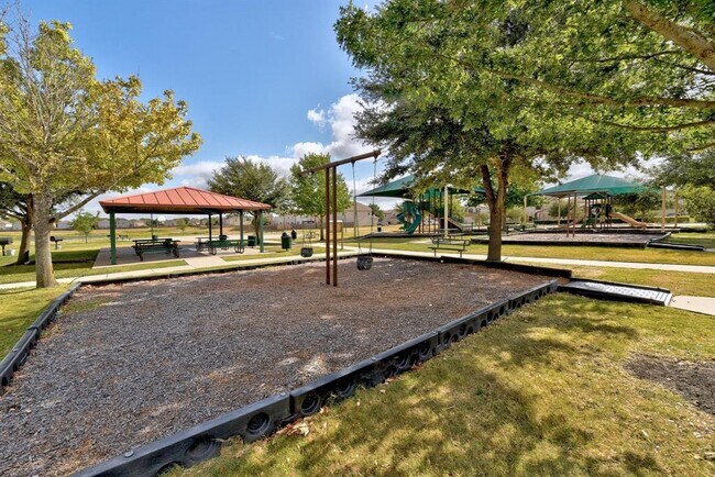 Building Photo - 7004 Ashen Ln