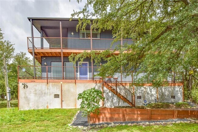 Building Photo - 5404 Ledesma Rd