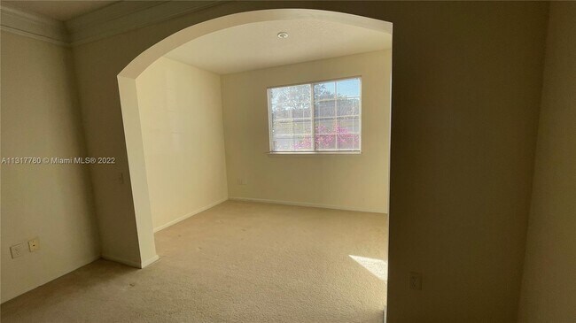 Building Photo - 9887 Baywinds Blvd