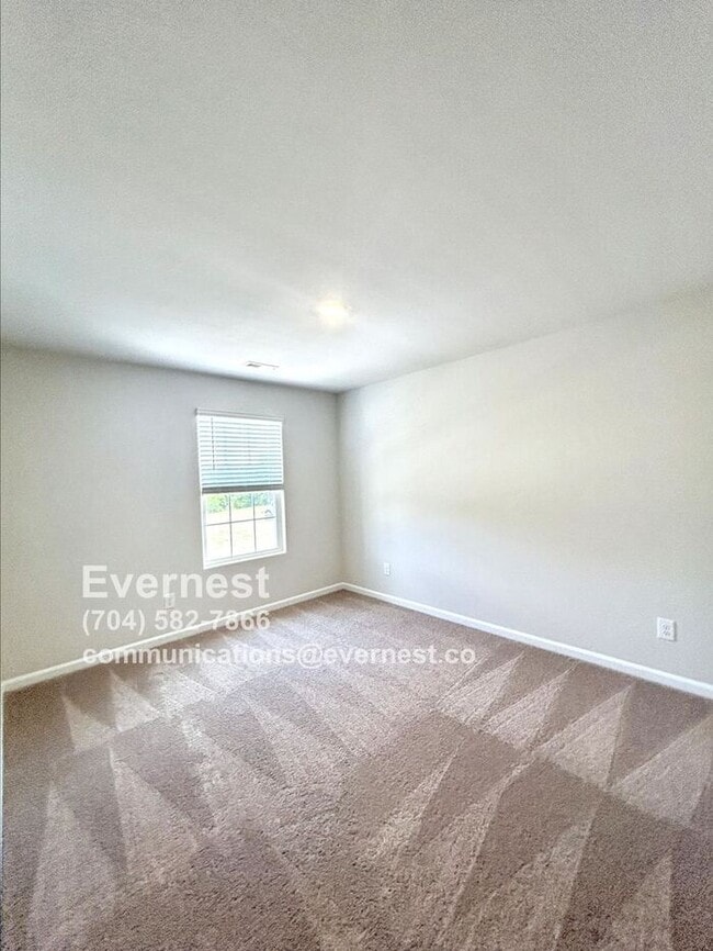Building Photo - 2166 Willow Gln Dr