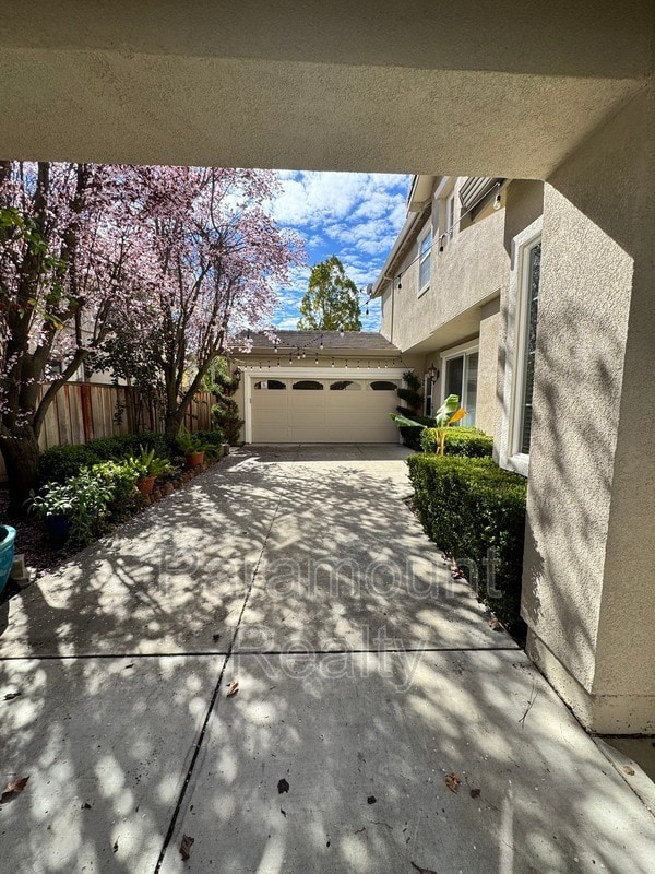 Building Photo - 5608 N Dublin Ranch Dr