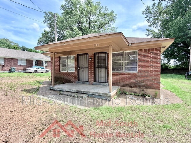 Building Photo - 1379 Ferguson Rd