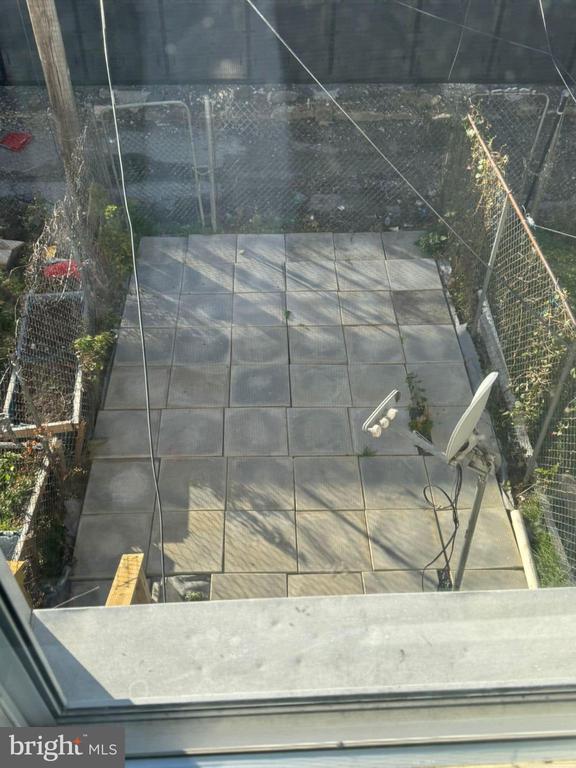 Building Photo - 156 N Haven St