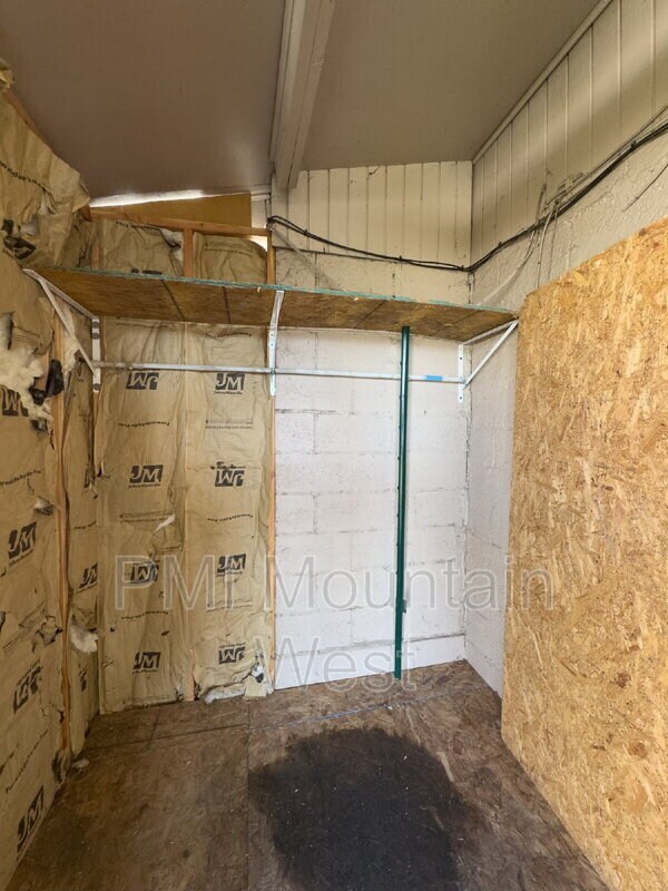 Building Photo - 450 W 200 N