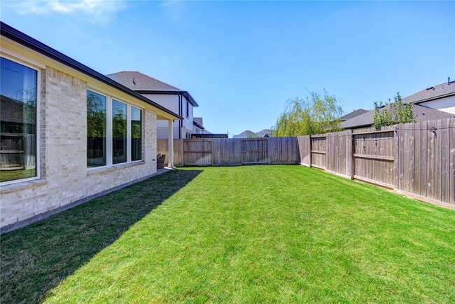Building Photo - 4110 Sherman Oak Ln
