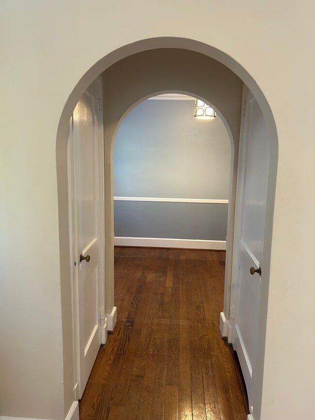 Building Photo - Greenville, 1BD, 1BD, 780SF