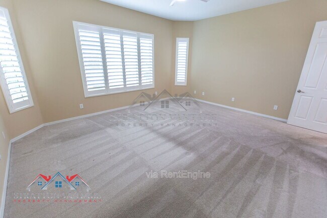 Building Photo - 5908 E Bramble Berry Ln