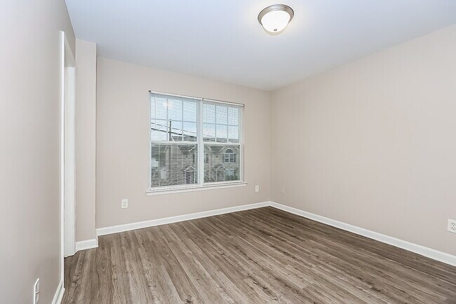 Building Photo - 8055 Logan Dr