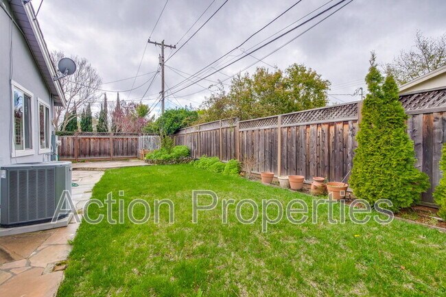 Building Photo - 1630 Alison Ave