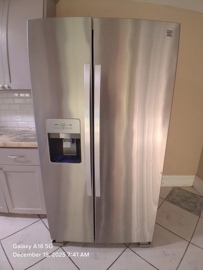 Building Photo - 1350 Strawberry St