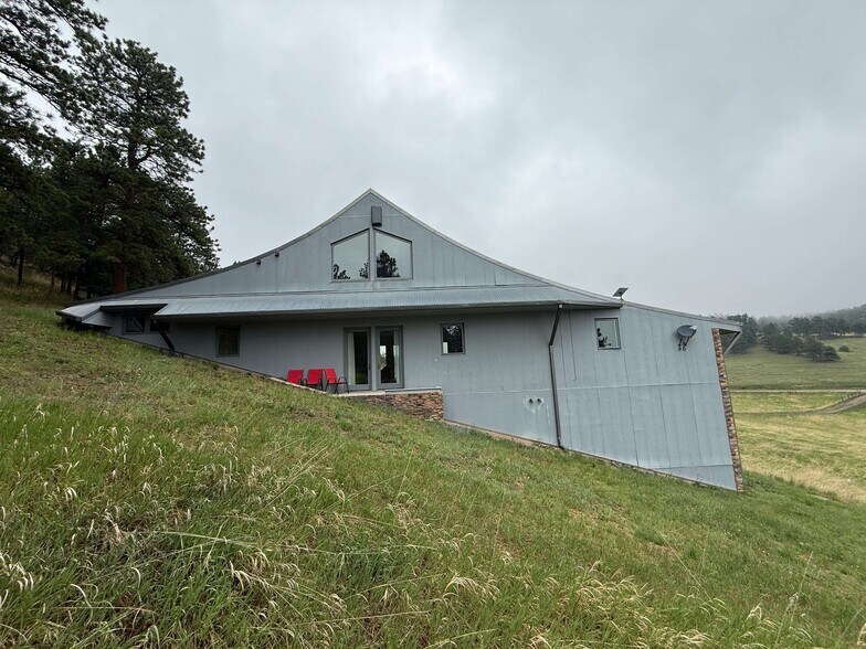 Building Photo - 2937 Lee Hill Dr
