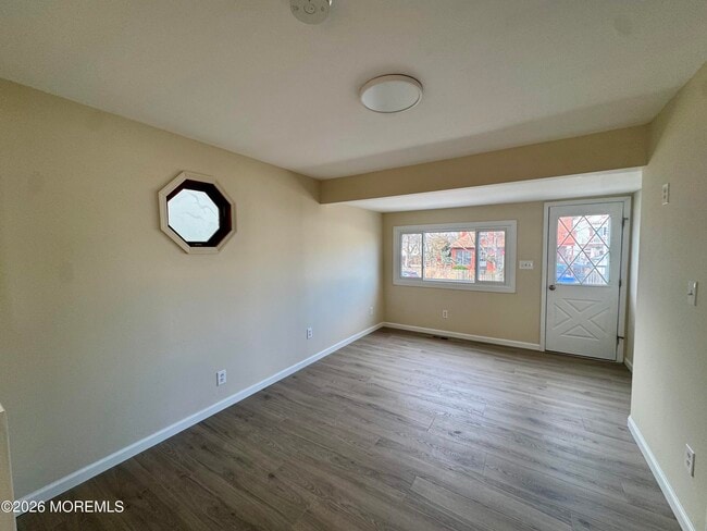 Building Photo - 20 Bray Ave