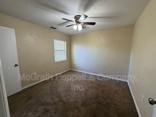 Building Photo - 3319 Duff Rd