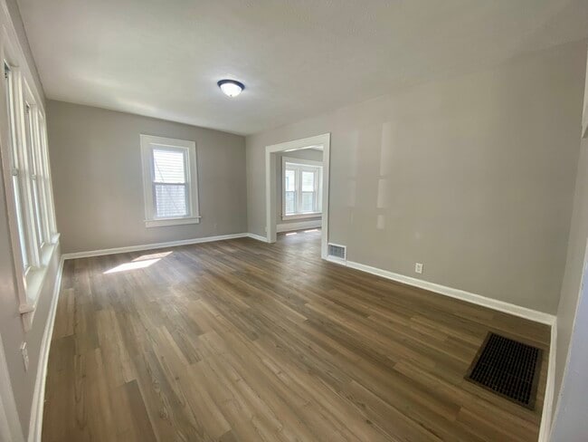 Building Photo - 1062 Pitkin Ave