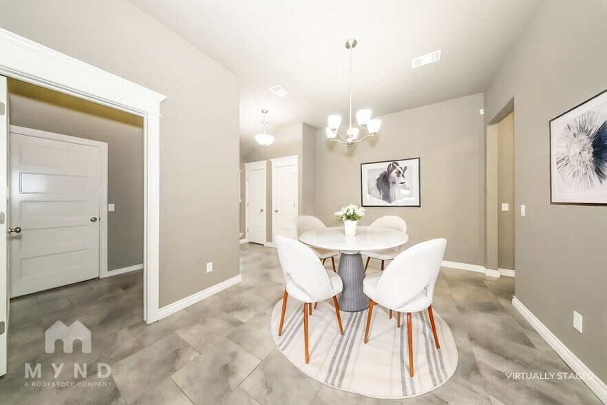 Building Photo - 1019 Merlin Dr