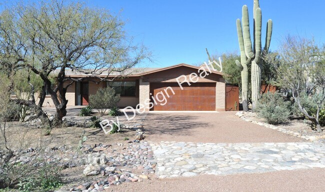 Building Photo - Remodeled Foothills Clusters 3 Bed 2 Bath