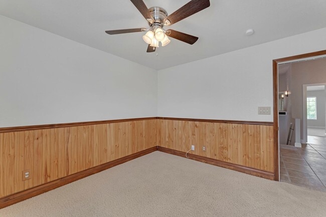 Building Photo - HENDERSON HIGHLY UPGRADED HOME!