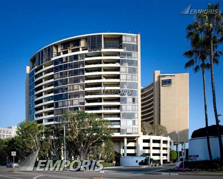 Primary Photo - 4337 Marina City Dr