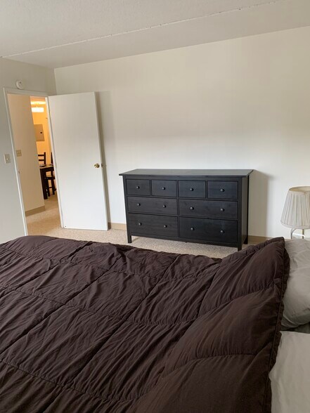 Building Photo - 303 Lowell St