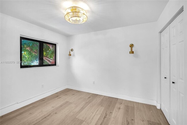 Building Photo - 3265 Virginia St